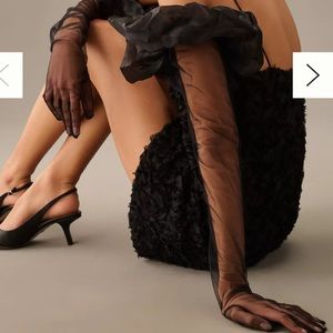 Drama Sleeve Long Ruffle Gloves